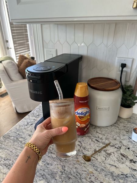 Iced coffee at home with Keurig!!🧋
Keurig makes hot or iced 
Also linked my coffee cup!

Target 
Keurig 
Iced coffee
Amazon kitchen 