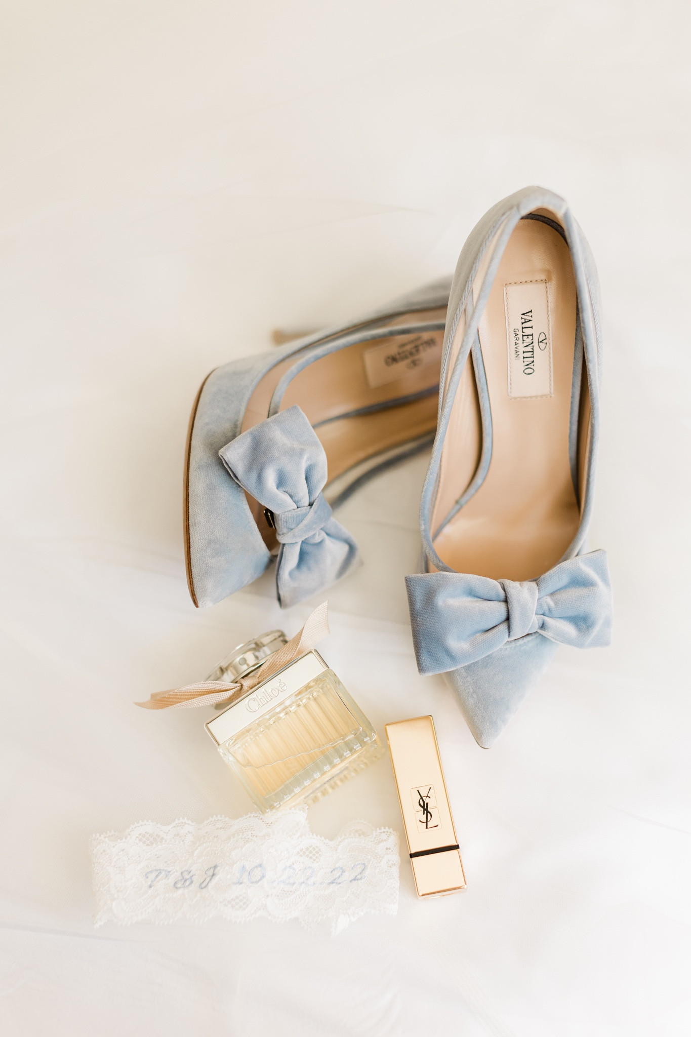 The most beautiful wedding details 



#somethingblue #weddingdetails #personalizedwedding #bridaldetails #bride #wedding 

#LTKwedding
