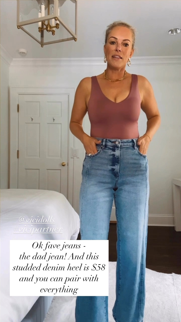 Fall vibes with @vicidolls 🍂 love this look for date night or cocktails with your girls! Pair this dad Jean (that is a GREAT fit) with a sleek bodysuit in mauve + a go-with-everything heel and chic accessories for an easy and stylish night out! #vicipartner 

#LTKFindsUnder100 #LTKOver40