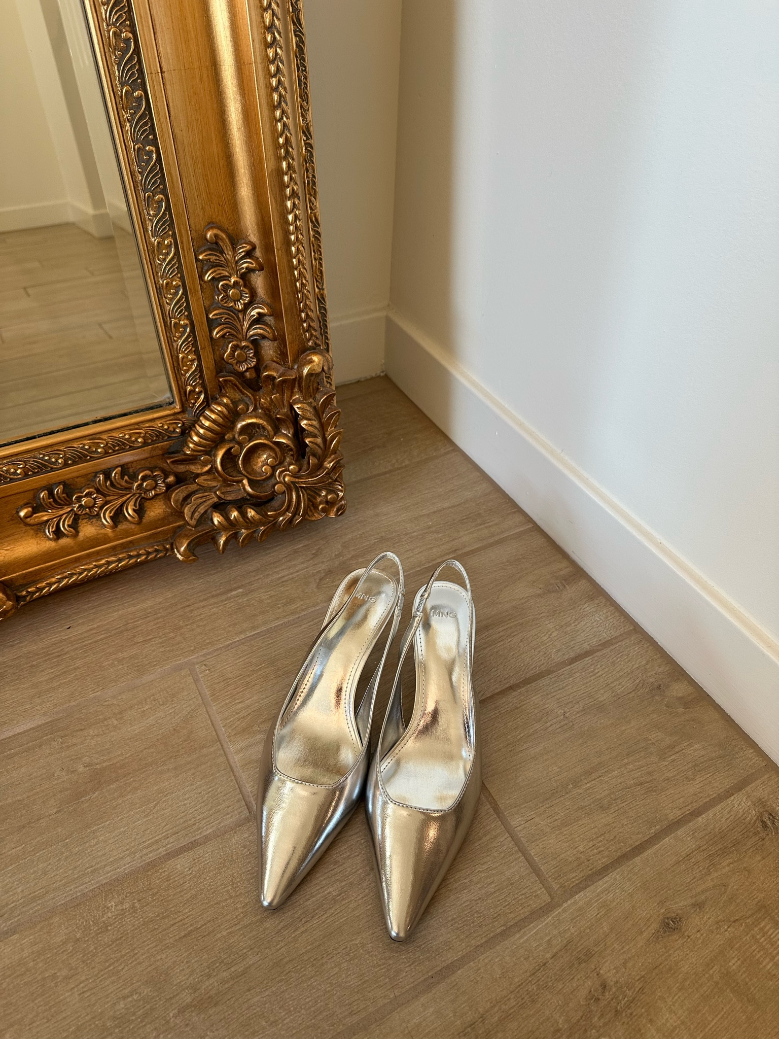 Perfect shoe for holiday parties! 

#LTKShoeCrush #LTKHoliday