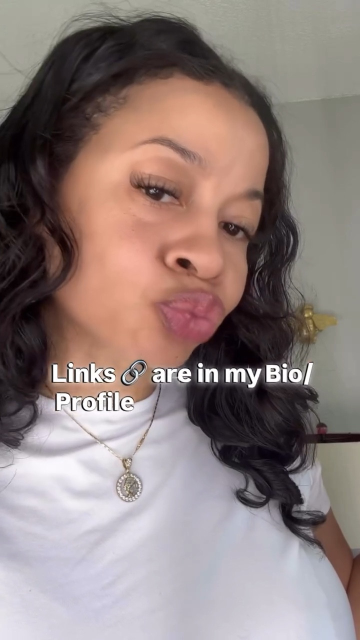 Soft, glossy, and obsessed 💋 This lip jelly is giving hydration, shine, and zero stickiness… it literally melts onto my lips and lasts. You already know it’s linked in my LTK ✨

#LTKbeauty #LTKfinds #Tower28 #LipJelly #GlossyLips HydratedLips BeautyFavorites EverydayGlow NonStickyGloss MakeupEssentials