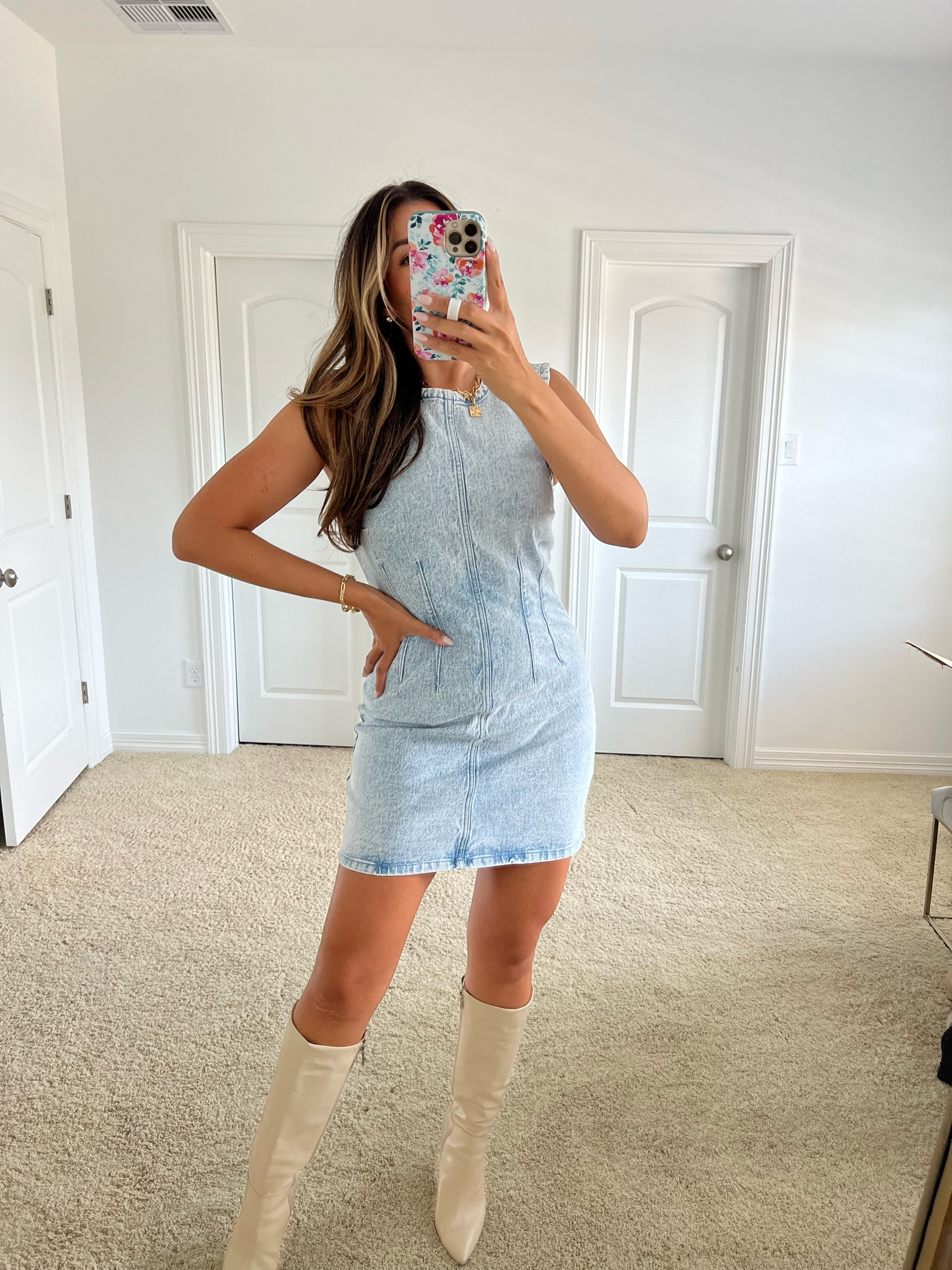 Denim dress for fall! Pair it with boots and a leather jacket for an edgy look! Wearing size medium!

#LTKcurves #LTKFind #LTKSeasonal