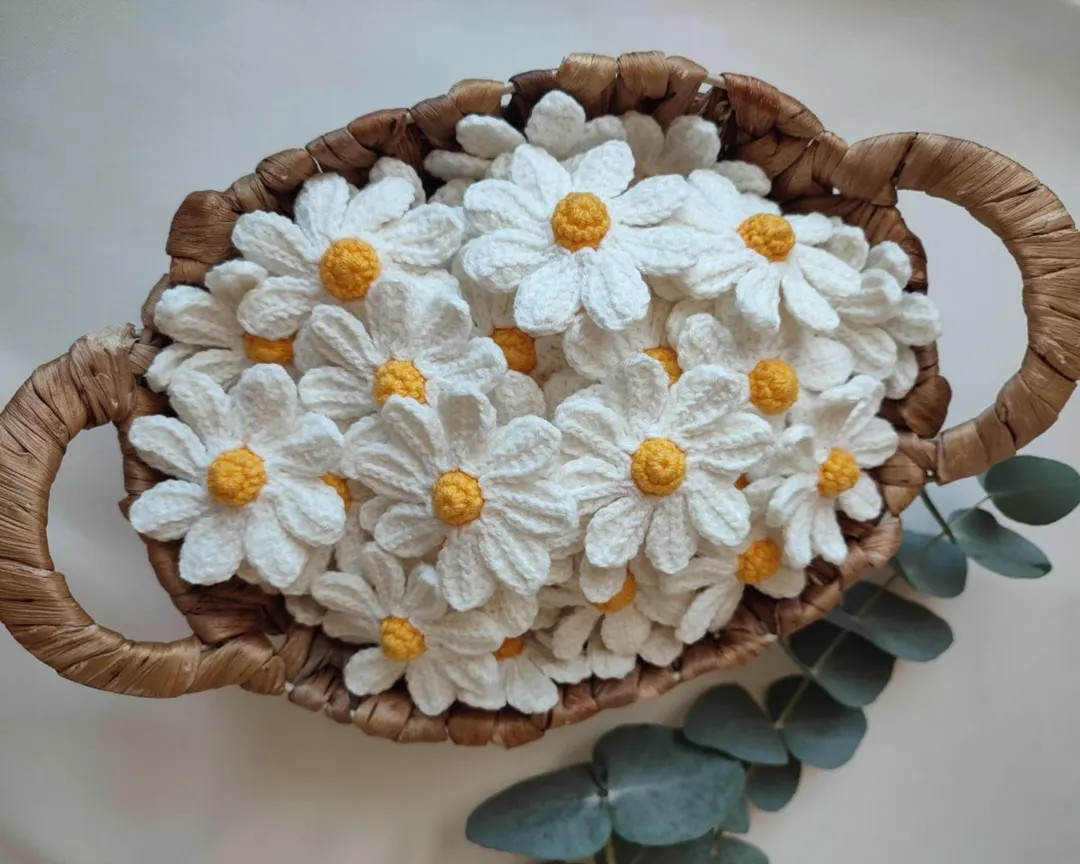 Crochet Daisy Flowers Appliques, Spring Decor Crochet 3D Daisy Flowers, Crocheted Chamomile Patch... | Etsy (US)