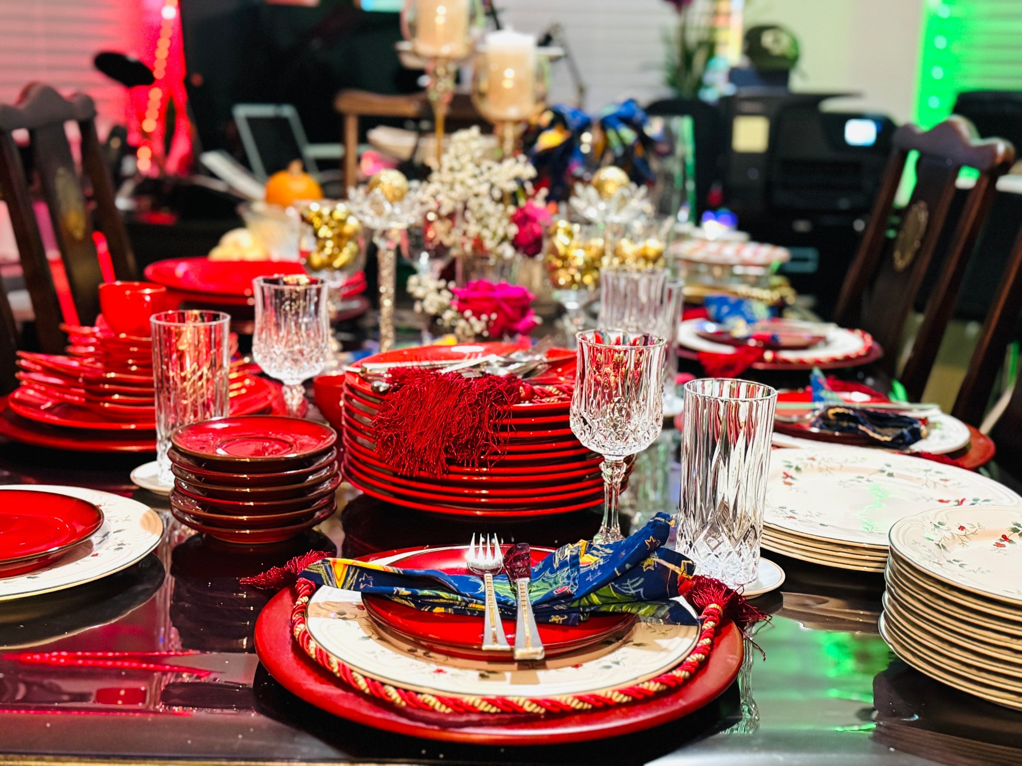 For me, I love setting my table more than putting up the Christmas tree! 

#LTKdayinmylife #LTKfoodie #LTKHoliday