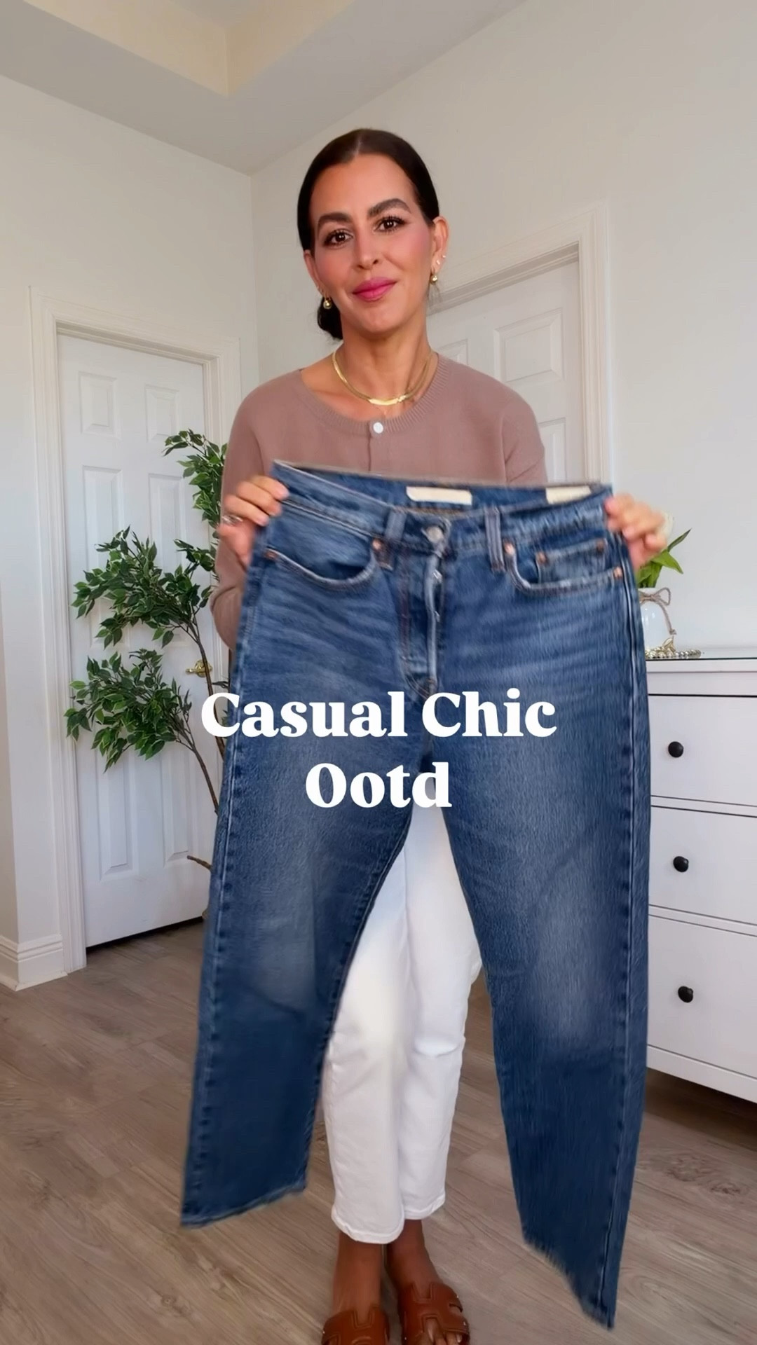 Size 27 in jeans. L in button down. Lipstick is the mvp

#LTKOver40 #LTKSeasonal #LTKdayinmylife