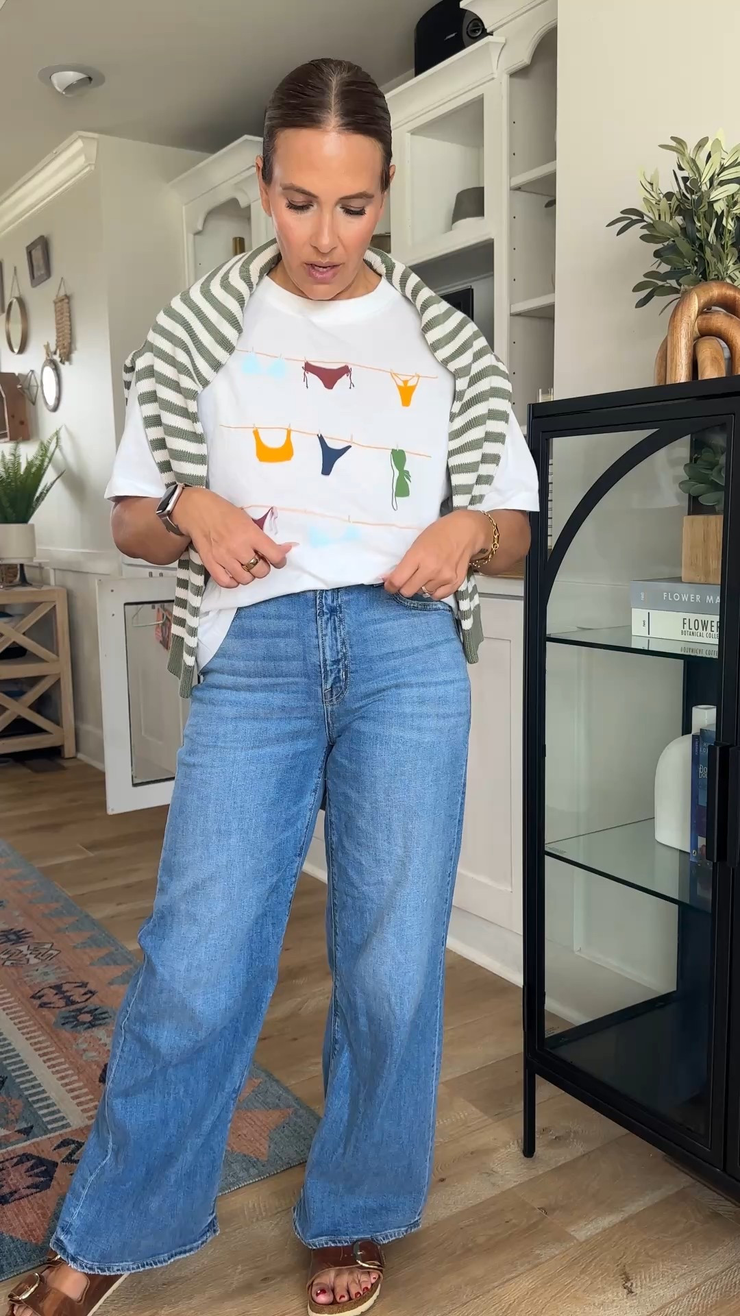 The comfiest jeans!! A definite must! 

#LTKOver40 #LTKFindsUnder100 #LTKStyleTip