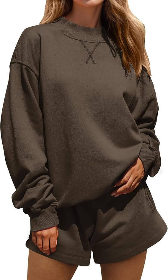 MISSACTIVER Women's 2 Piece Lounge Set Mock Neck Oversized Sweatshirts Sweat Shorts With Pockets ... | Amazon (US)