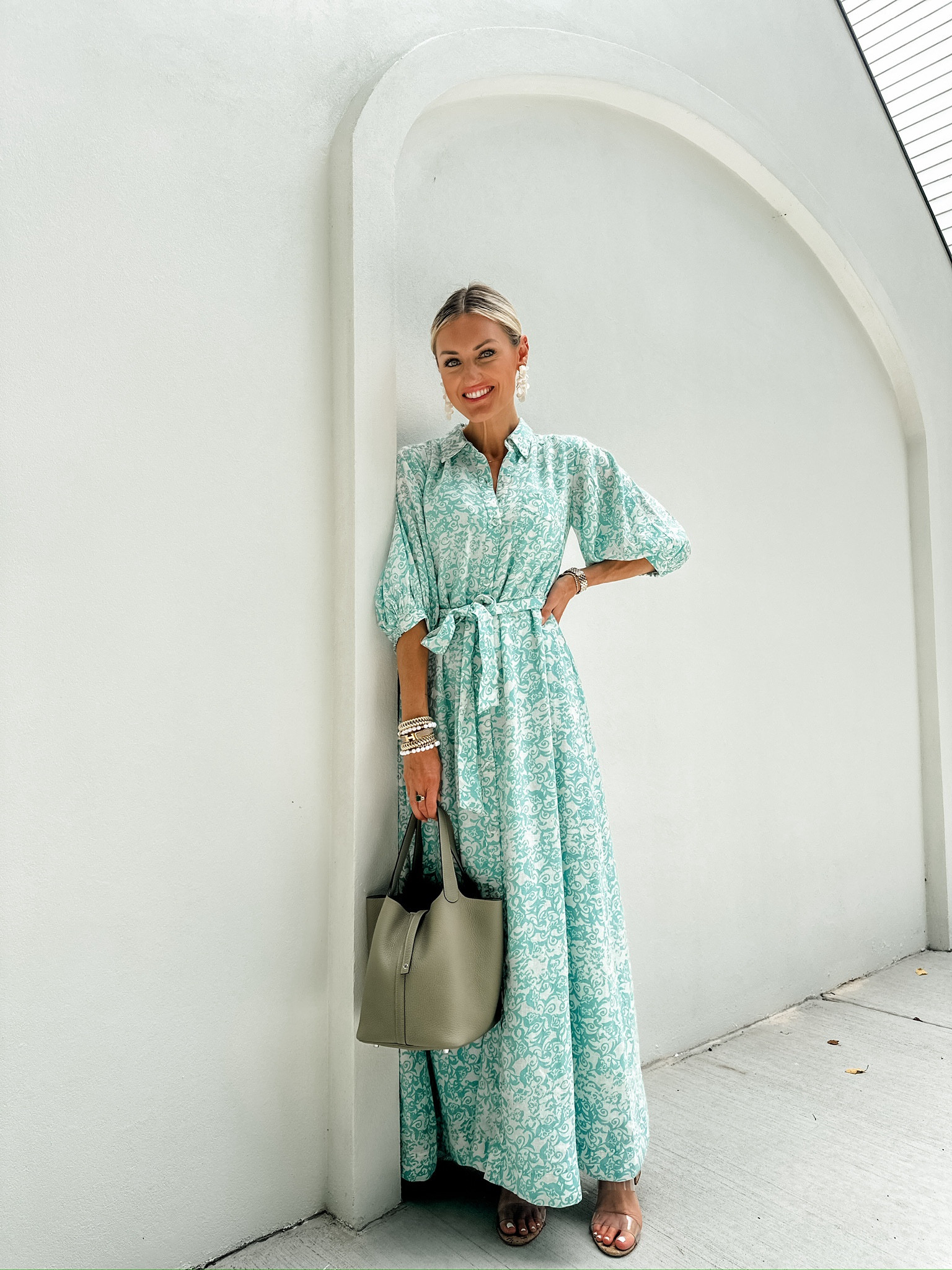 This Anthro dress is currently on sale for under $130! This is such a great maxi to have in your closet! Wearing XS! 


Loverly grey, Anthropologie, maxi dress, teacher look, workwear, linen dress 

#LTKSeasonal #LTKSaleAlert #LTKStyleTip