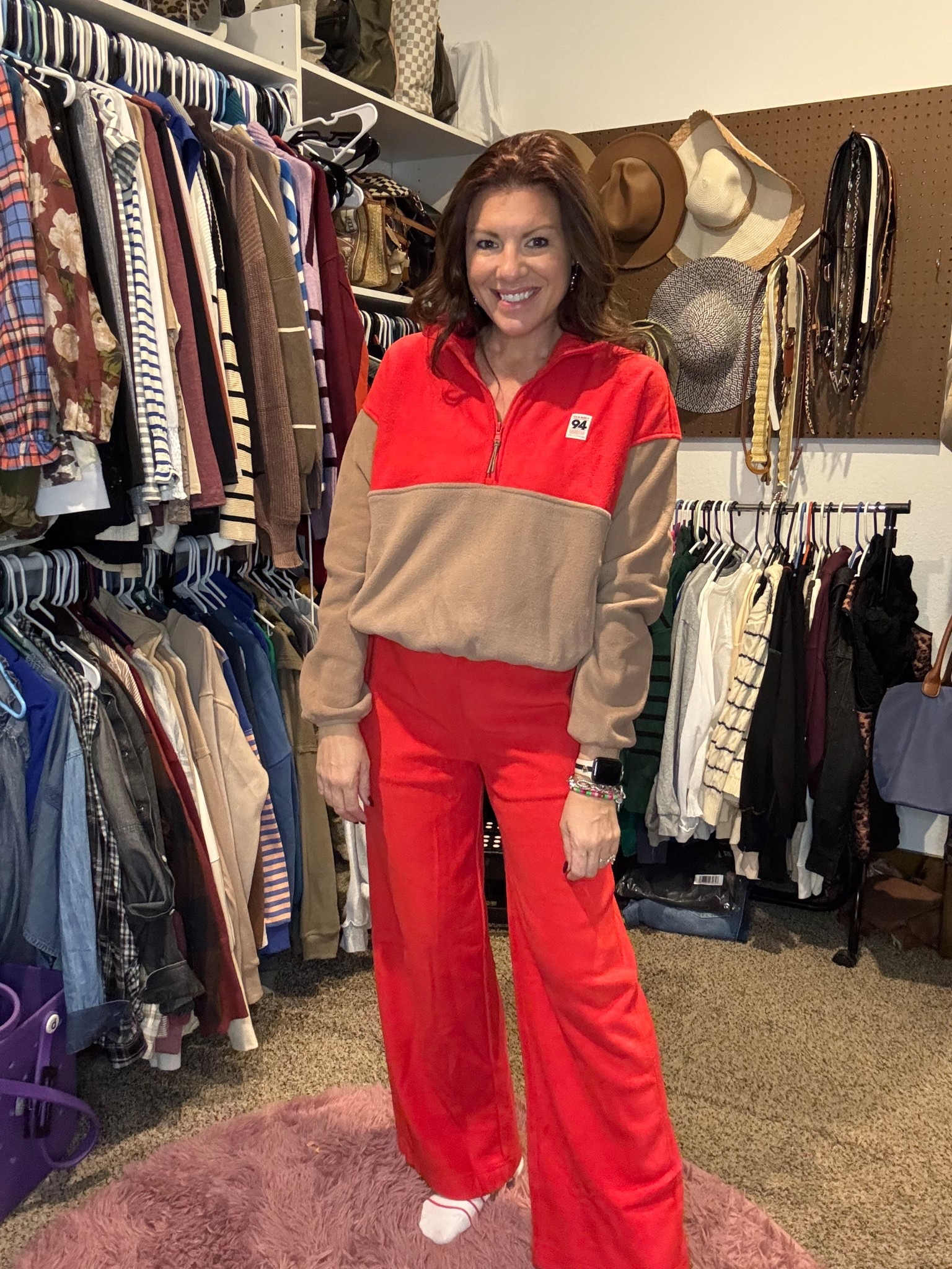 These fleece is 👌🏼👌🏼 Casual, Cozy Christmas ootd! 

Wearing size smalls. 

Old navy | holiday | fashion inspo | outfit | style 

#LTKHoliday #LTKSaleAlert #LTKmomlife