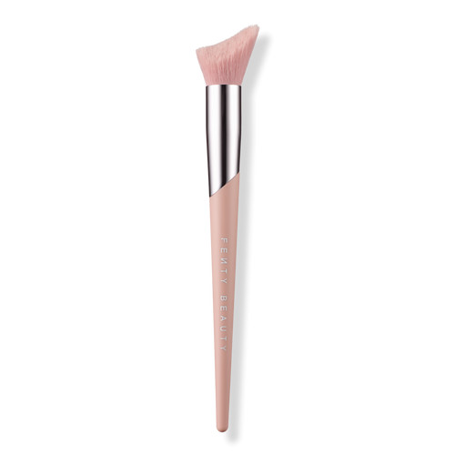 Cheek-Hugging Highlight Brush 120 - FENTY BEAUTY by Rihanna | Ulta Beauty | Ulta