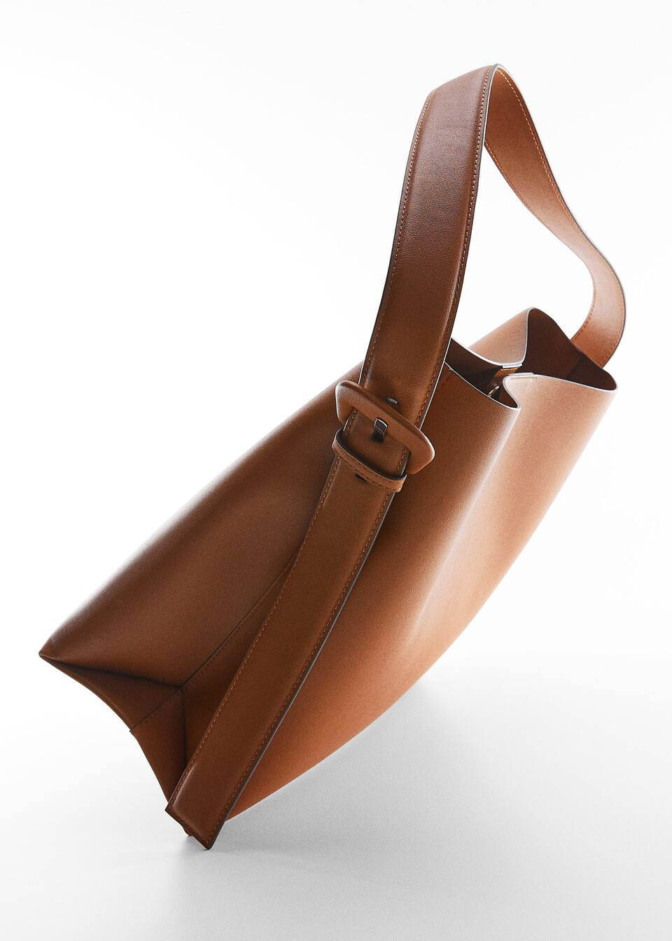 Recherche: Sac cabas détail boucle (6) | Mango France | MANGO (FR)