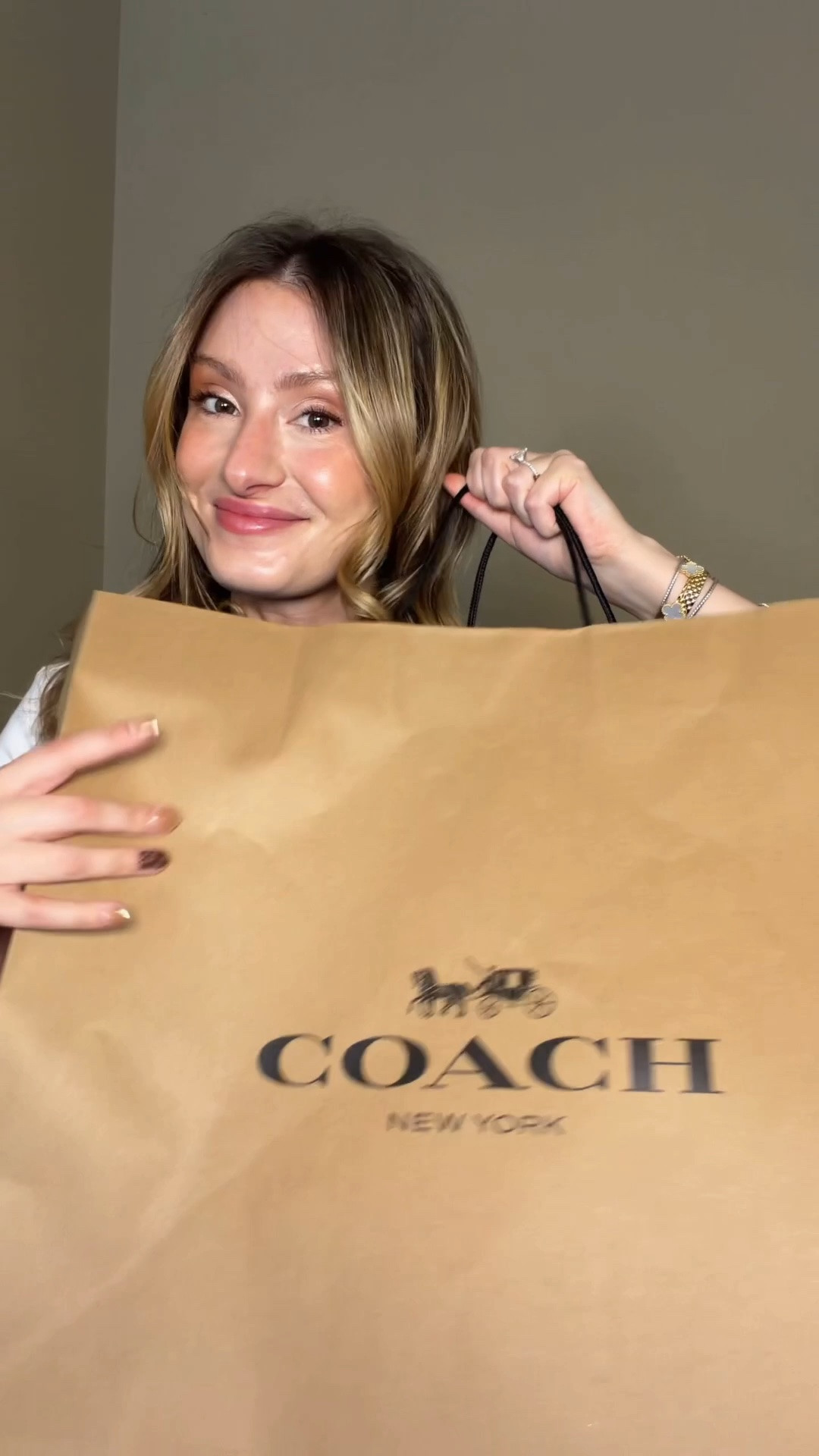 Unboxing a coach bag that isn’t out yet, or is it? 🛍️ the new suede version is in stock & the maple might be out of stock but I linked it so you can check for restocks! Comment SHOP & I’ll dm you the link 💗

Dillards has been releasing new Coach retail bags, weeks before they come out on the official Coach website. I’m not really sure why but it’s a chance for you to grab some new bags early that a lot of people might not know about!

I saw that they had the new pillow Brooklyn 34 in black and maple o lien at Dillards so I went in store to se rid they were there as well!

What’s cool about this Brooklyn is it has a zipper and a thicker strap that is really comfortable. Overall the bag is so soft and squishy. Perfect for cozy fall outfits and she snug enough to fit everything you need!