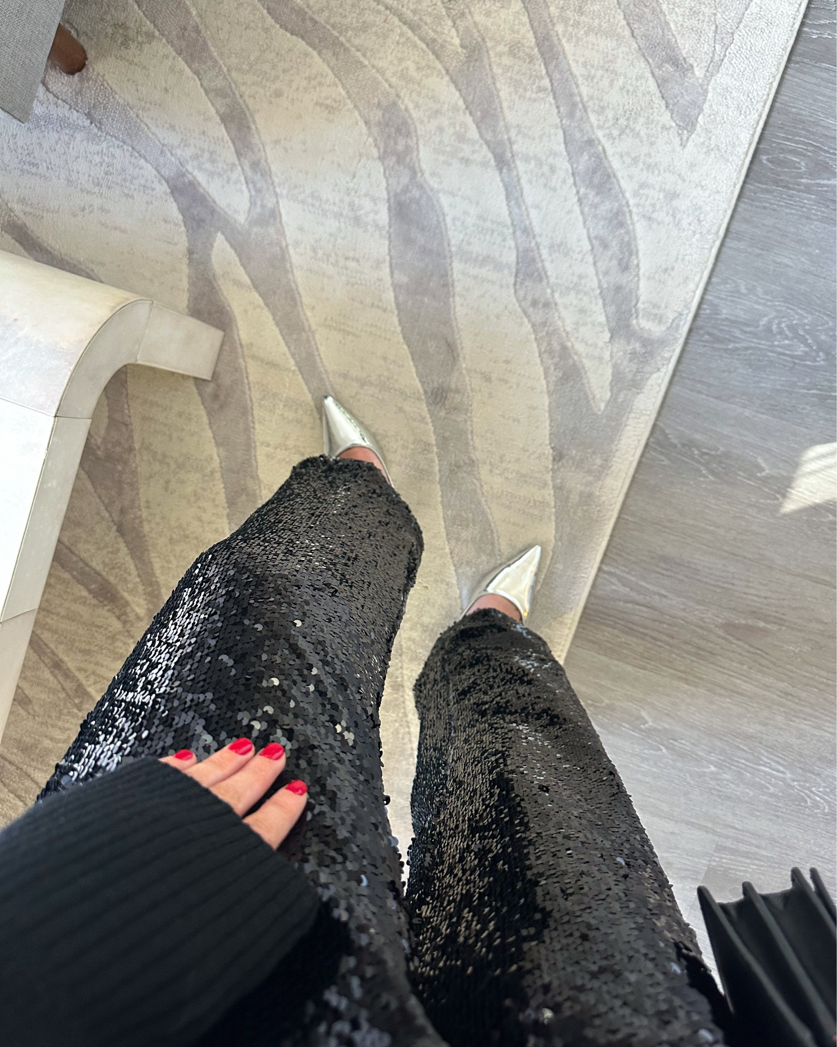 Party Pants! New Year’s Eve Outfit Inspo 

#LTKootd #LTKgrwm #LTKHoliday