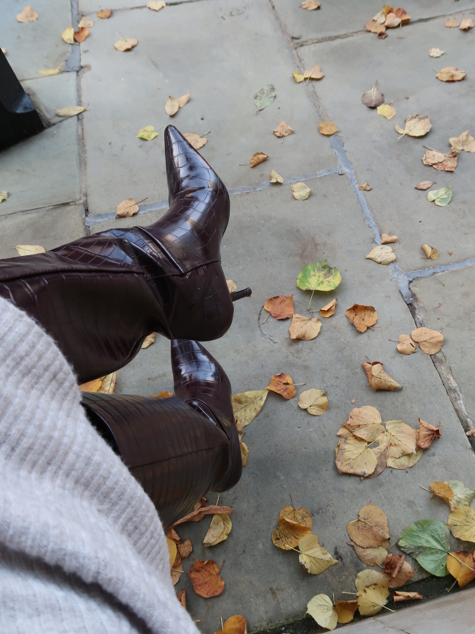 Burgundy boots season 🥰🥰 

#LTKuk #LTKwinter #LTKshoes