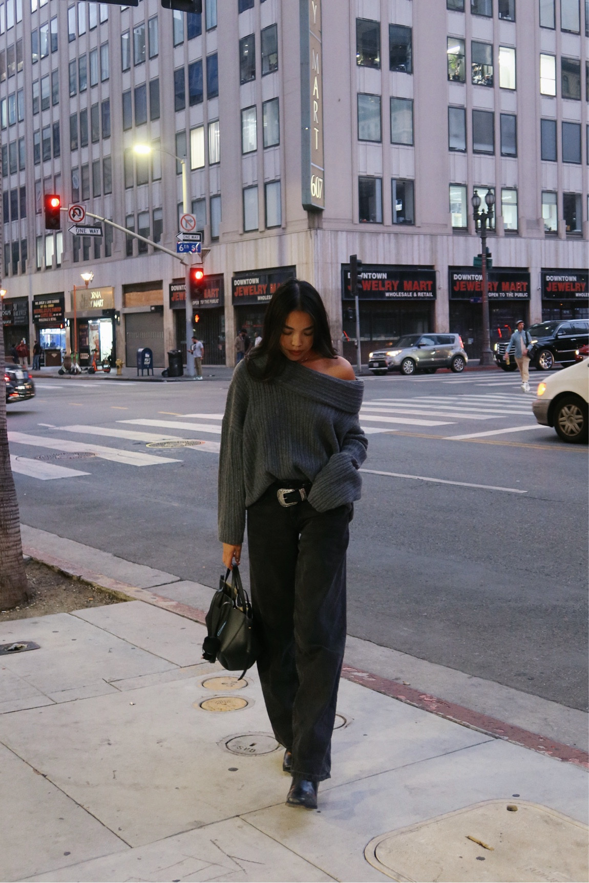 Sweater weather! Cute cozy fall outfit  

#LTKStyleTip #LTKFindsUnder50 #LTKFindsUnder100