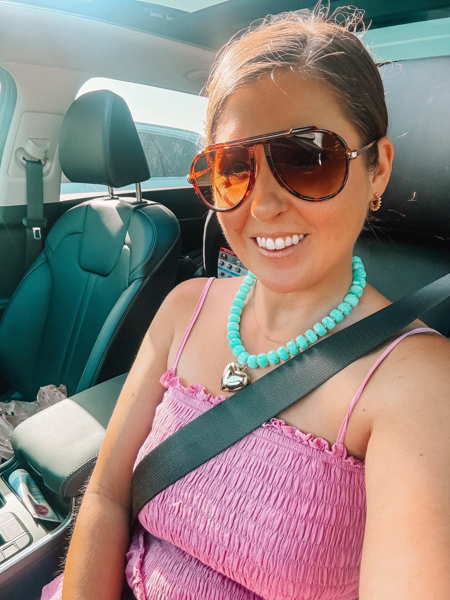 Love these new Amazon sunnies I got one of my favorite necklaces in a new fun color for spring 

#LTKootd
