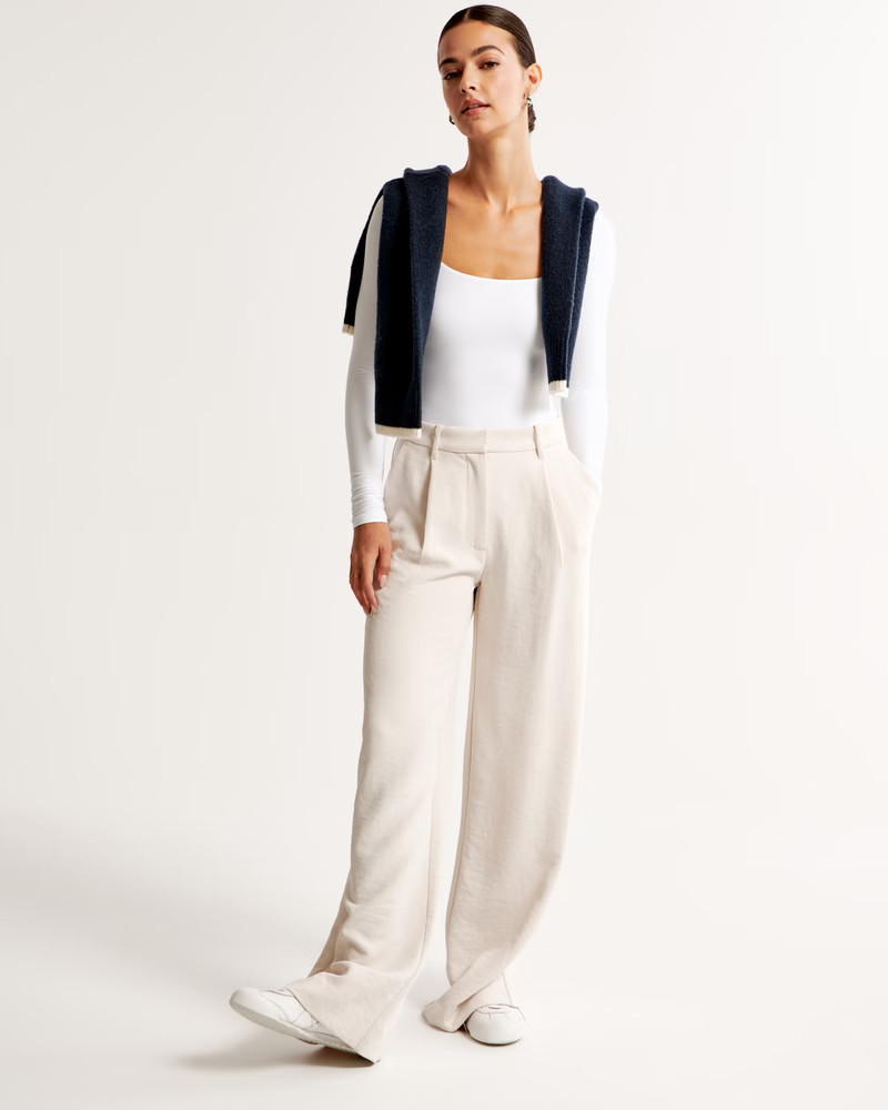 Soft Matte Seamless Long-Sleeve Squareneck Bodysuit | Abercrombie & Fitch (US)