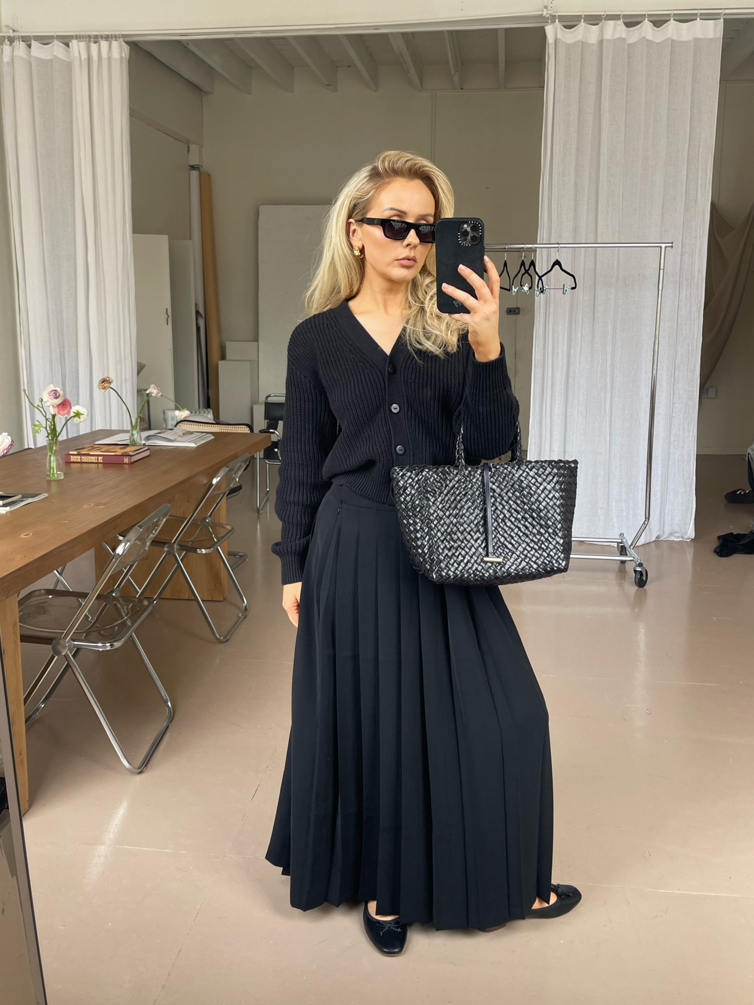 Pleated skirt black cardigan 