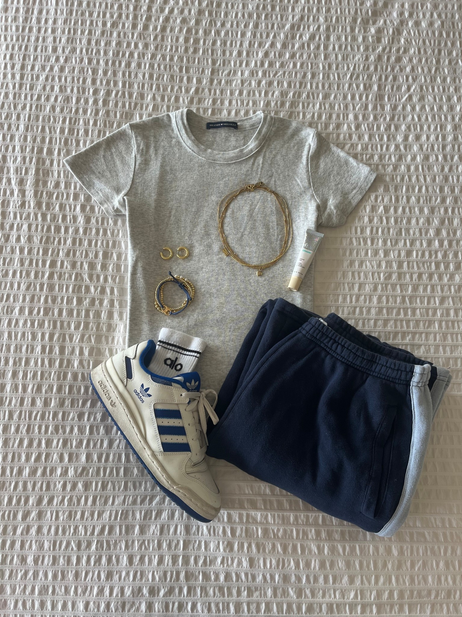 Comfy ootd

#LTKBeauty #LTKStyleTip #LTKActive
