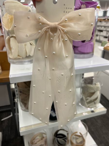 Target has some super cute bows right nownow

#LTKstyletip #LTKxTarget