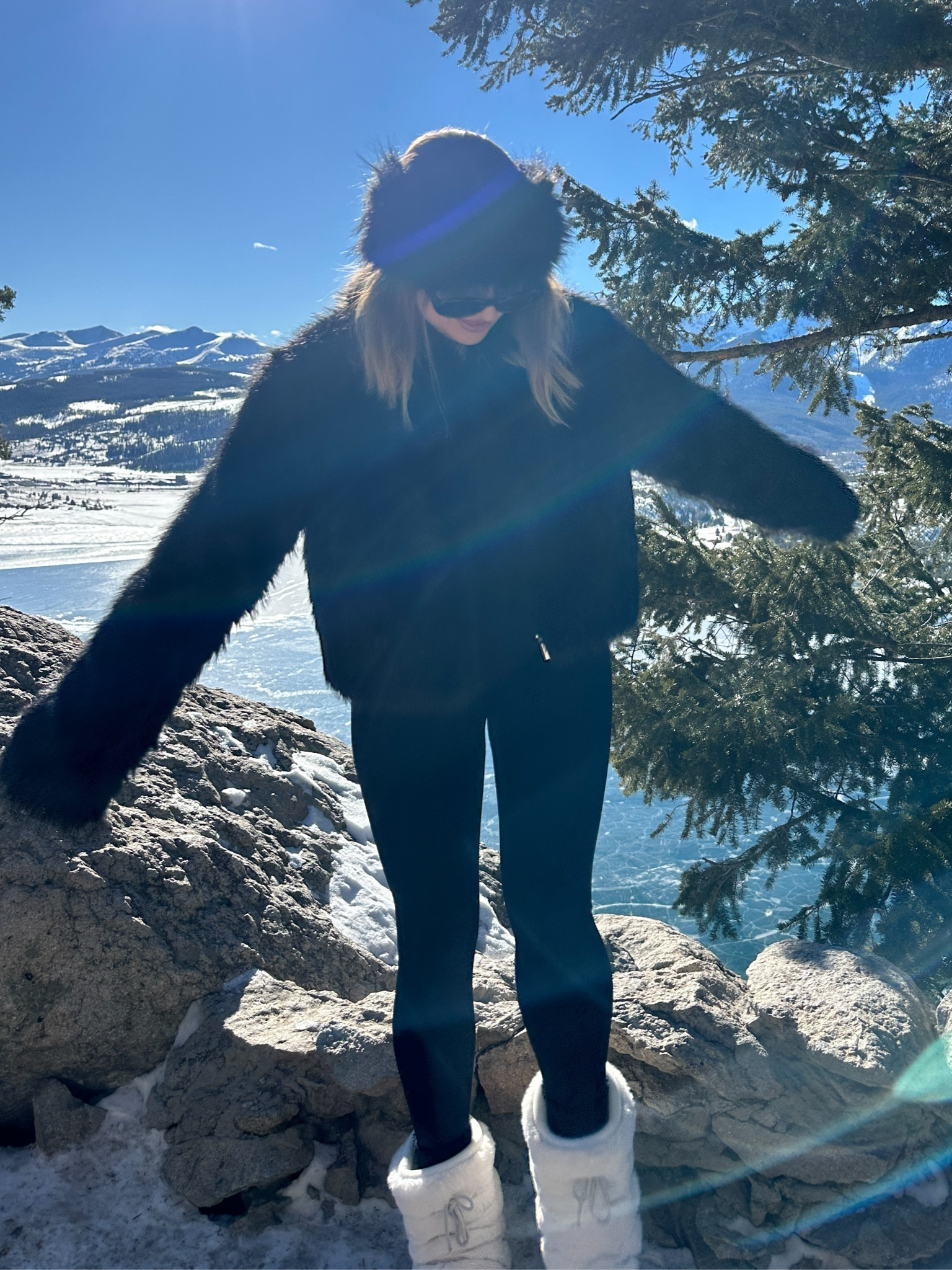 Aprés ski style is my whole identity 🏔️🤍

#LTKTravel #LTKStyleTip #LTKSeasonal
