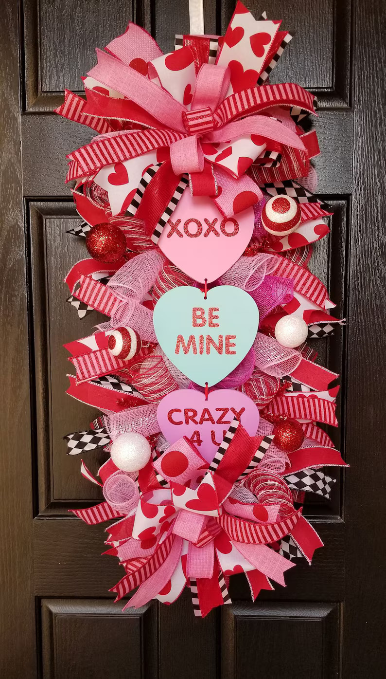 Valentine Wreath, Valentines Day Wreath, Valentine Wreaths for Front Door, Valentine Swag, Heart ... | Etsy (US)