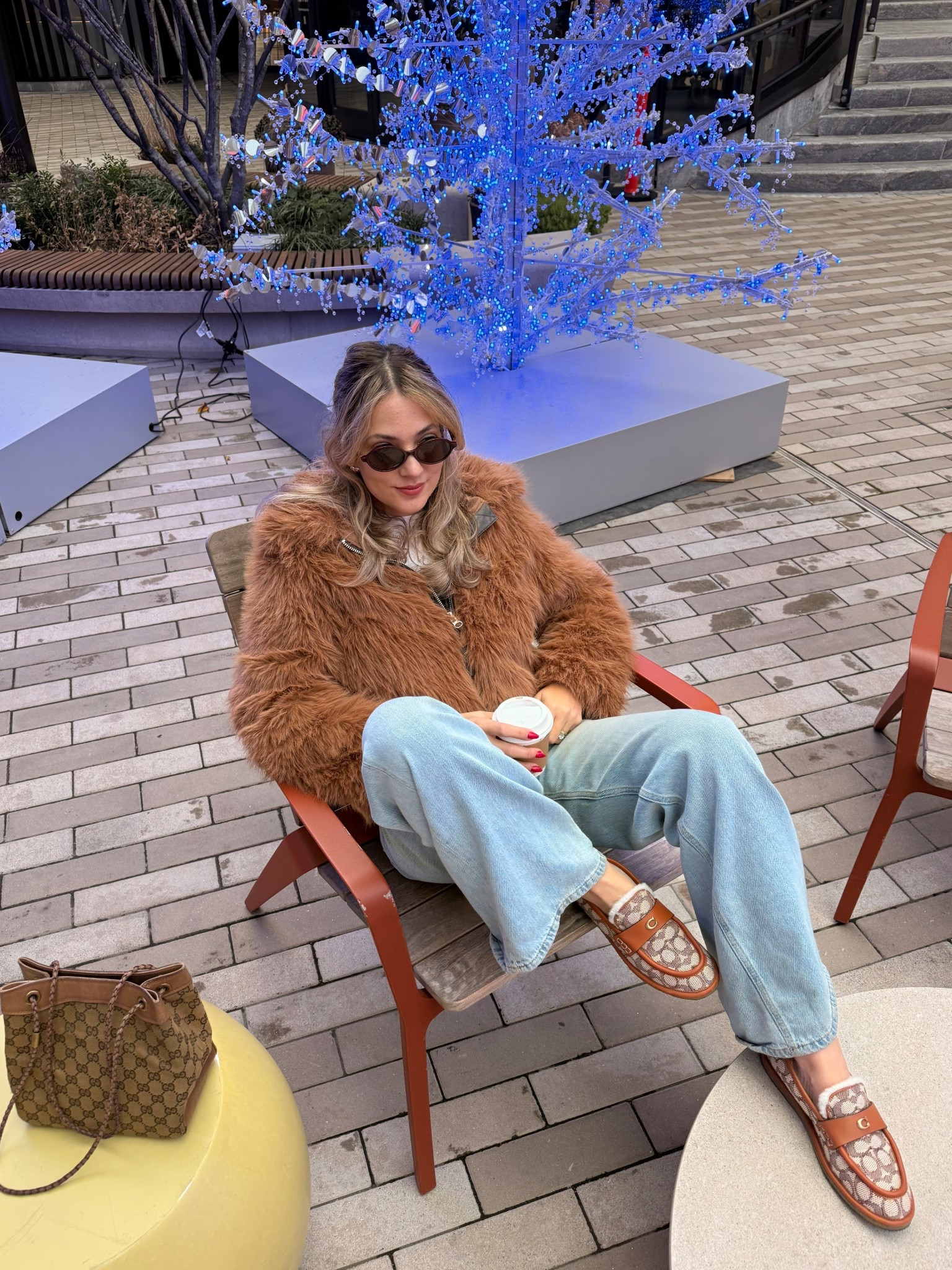 Comfy and chic 🤎🧸

#LTKootd #LTKmomlife #LTKHoliday