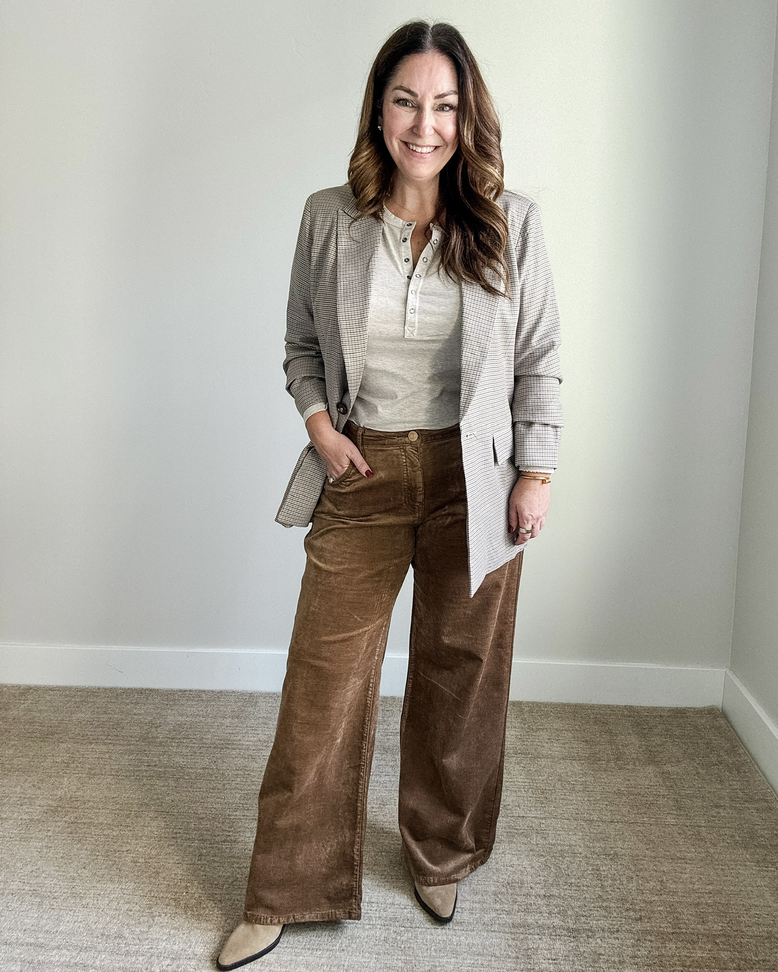 Business Casual Fall Workwear Outfit from Evereve | Wearing Henley tts, L // Pants tts, 14 // Sneakers size up ½ // Blazer tts, L 
#everevepartner #EvereveStyle #fallfashion #midsizeworkwear #falloutfit 

 

#LTKSeasonal #LTKMidsize #LTKWorkwear