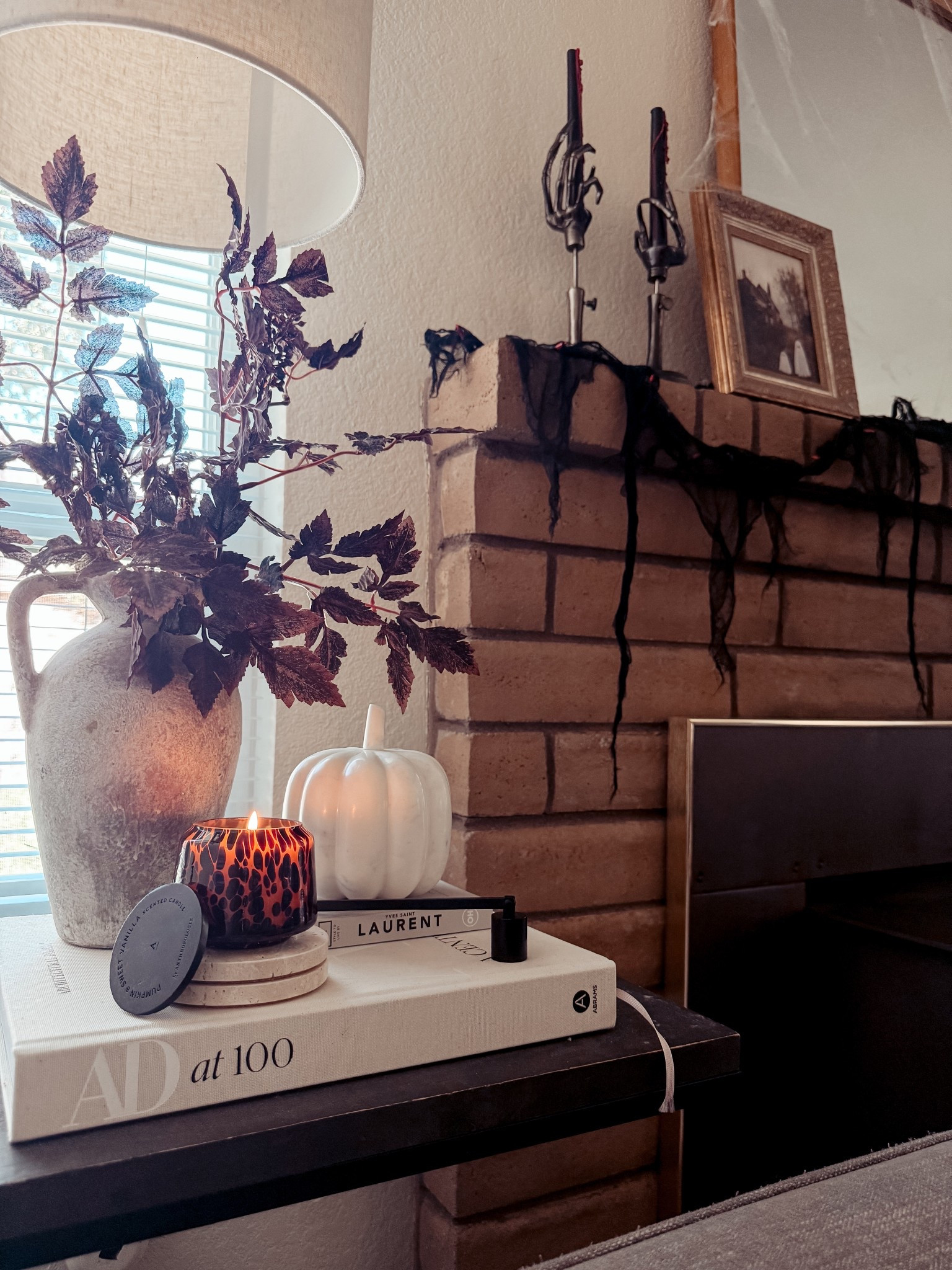 { falloween mantle ❥

Amazon Home Finds . Anthropologie Home . Fall Decor . Halloween Mantle Decor . Neutral Halloween Decor } 

#LTKHalloween #LTKSeasonal #LTKHome