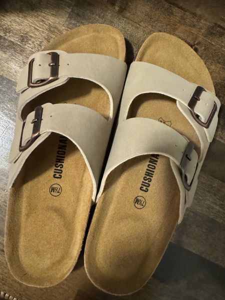 The comfiest sandals. Tts and color is stone 

#LTKfindsunder50 #LTKshoecrush #LTKSeasonal
