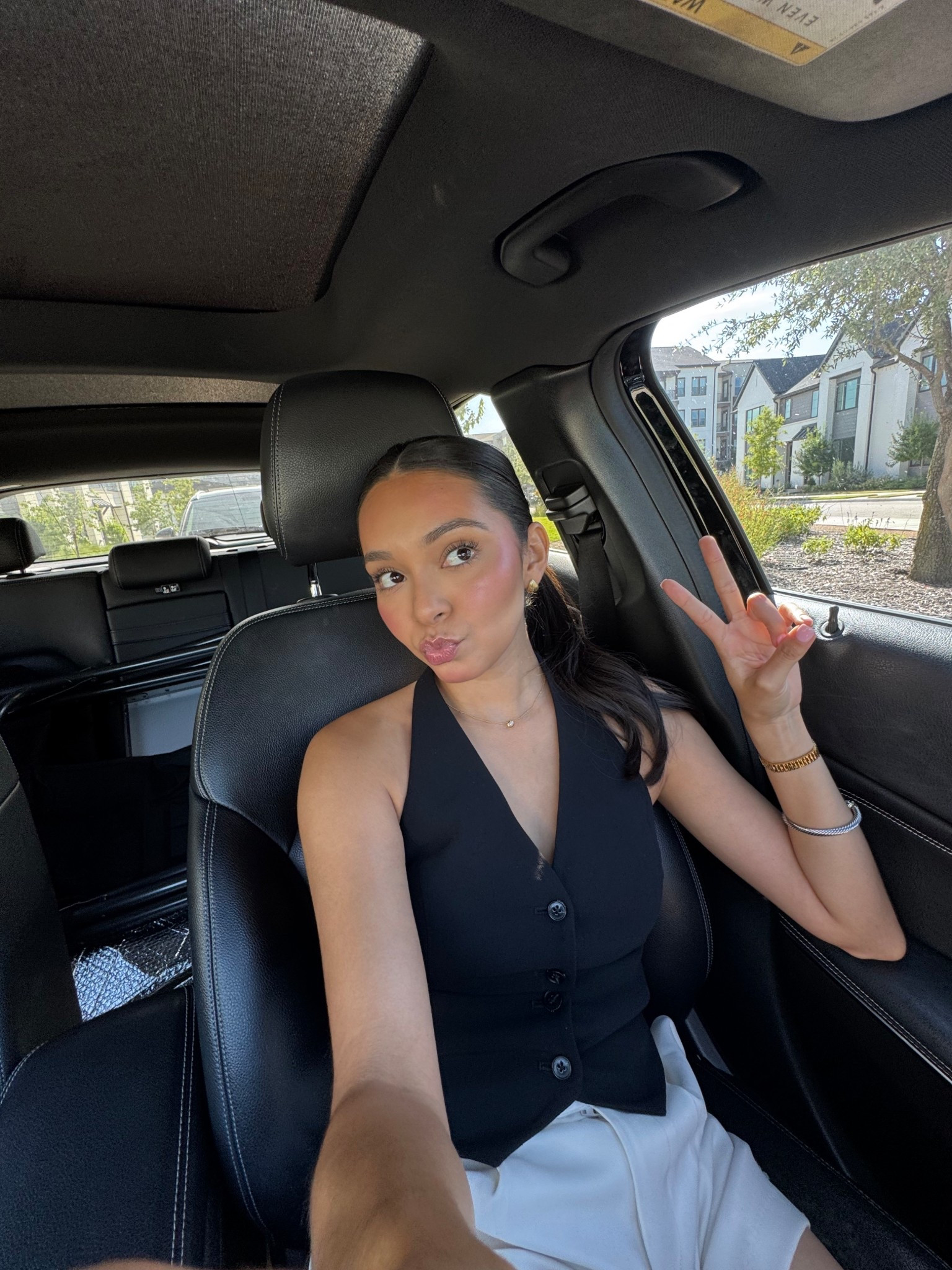 business chic outfit! 🖤🤍

#LTKStyleTip #LTKBeauty