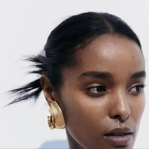 ZARA SEMI-CIRCULAR SILVER GOLD  EARRINGS | Poshmark