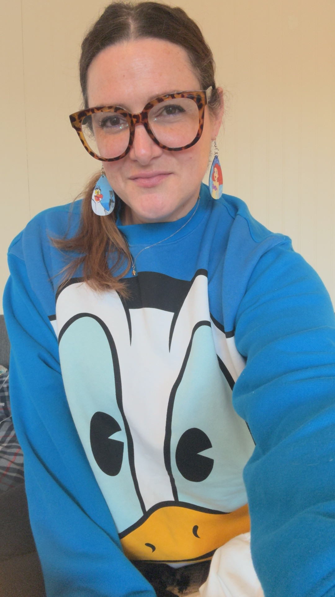 Welcome to my merch haul! ✨
It’s a weekly thing. ☺️

I got goodies from:
🎀Confetti Closet (owned by the fab Confetti at the Castle | items from Disney Store and Ever Dreams Co)
🎀Giddy Up and Grow
🎀The Bees Knees MN
🎀The Ginger Fox Handmade 
🎀Terah 1490

See you guys next week with more of the fun things! 😍💖