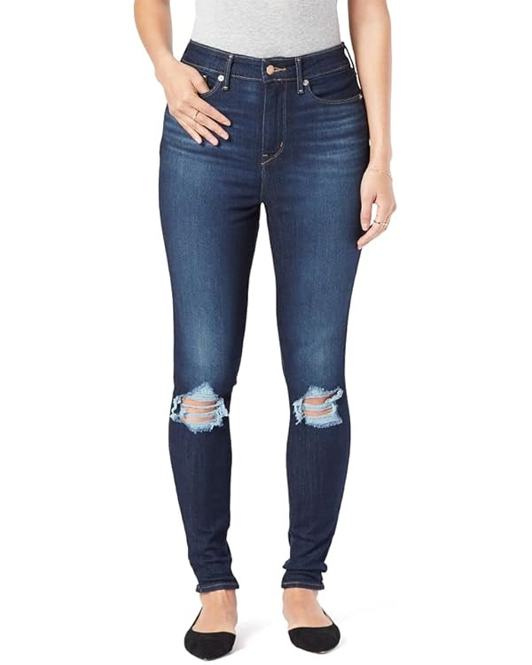 Signature by Levi Strauss & Co. Gold Label Juniors High Rise Jeggings | Amazon (US)