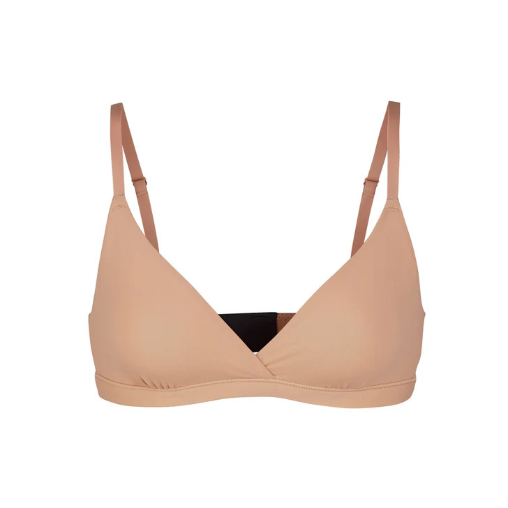 FITS EVERYBODY TRIANGLE BRALETTE | SKIMS (US)