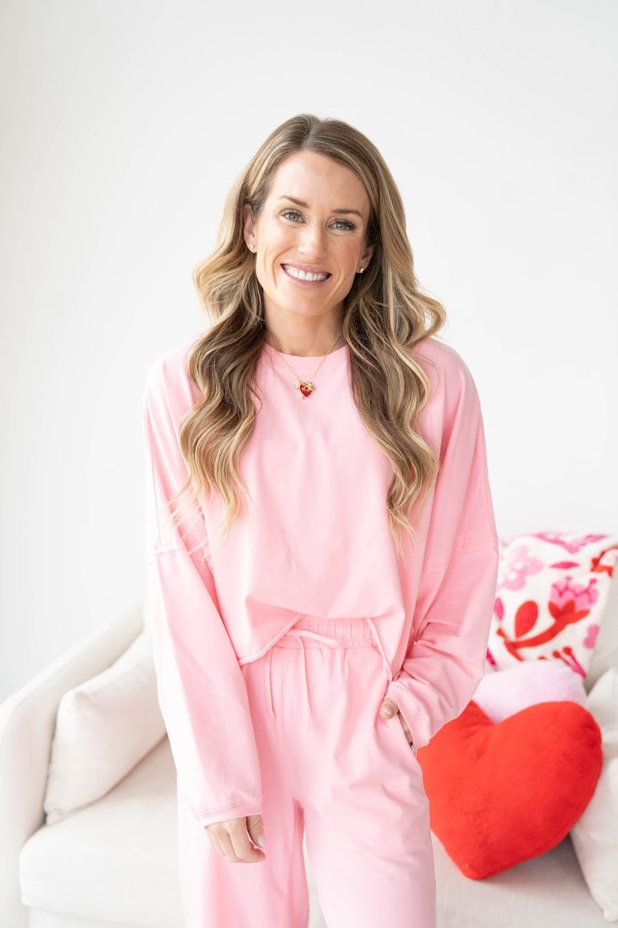 The cutest Valentine’s Day outfits!

Target fashion  winter fashion  matching set  casual outfit  sweatpants  winter outfit  Galentine’s Day outfit  trendy fashion  mom outfit

#LTKgrwm #LTKmomlife #LTKootd