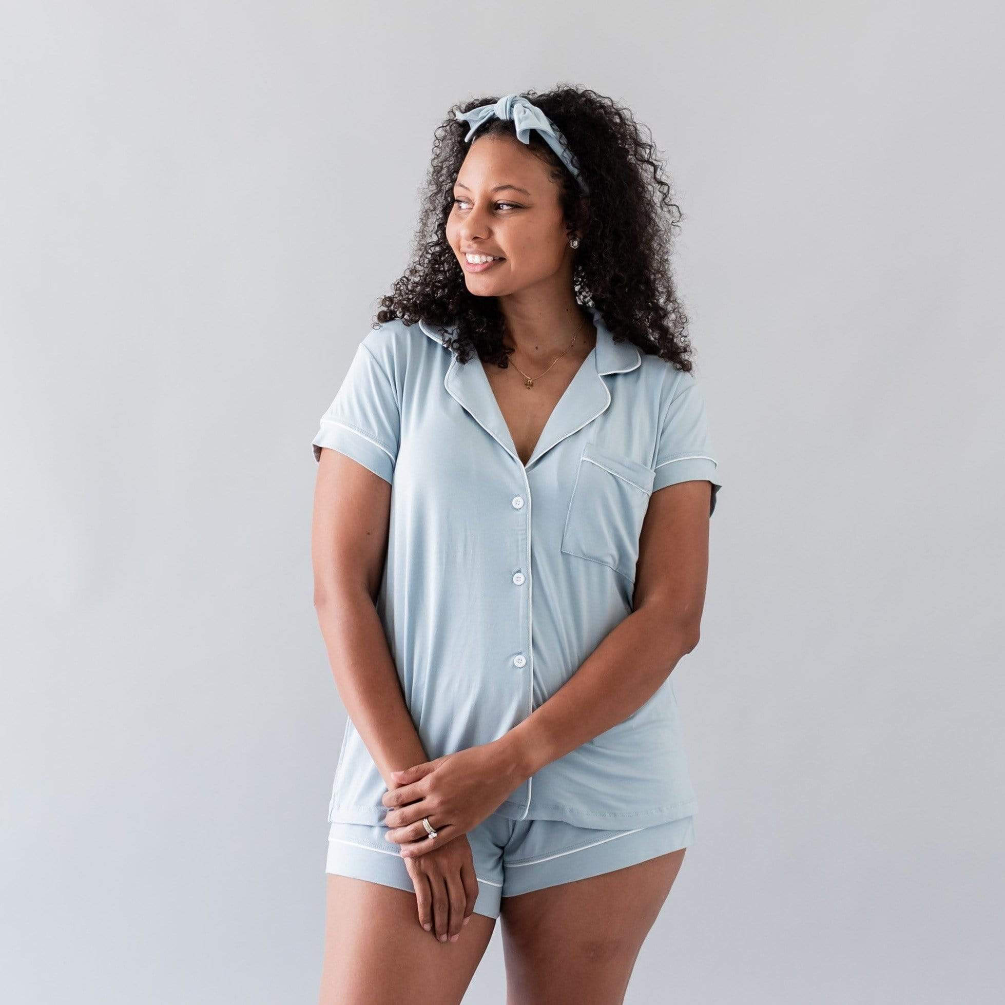 Women’s Short Sleeve Pajama Set in Fog with Cloud Trim | Kyte BABY