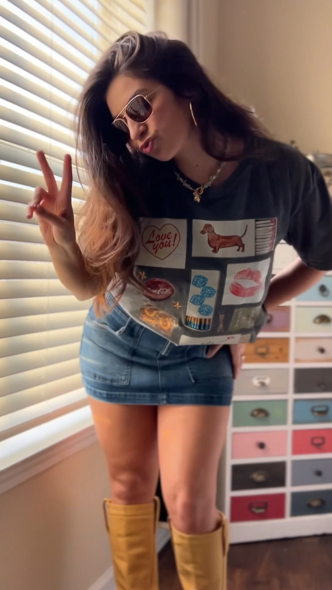HOW I’D WEAR: my fav GRAPHIC TEE for spring! 💋 

I’m ✨obsessed✨ with alllll the graphic tees from Etta & East (well, reallyyy everything they sell but who’s keeping track 🤪)! I love pairing a tee with fun accessories and adding a little denim skirt & boots for some flair! 

🔗 Linked my fit below and some of my other favorite graphic tees from Etta & East! Truly can’t go wrong with any of them 🥹
 
#graphicteeoutfit #springfitcheck #graphictee #springstyle #ettaandeast 

#LTKootd