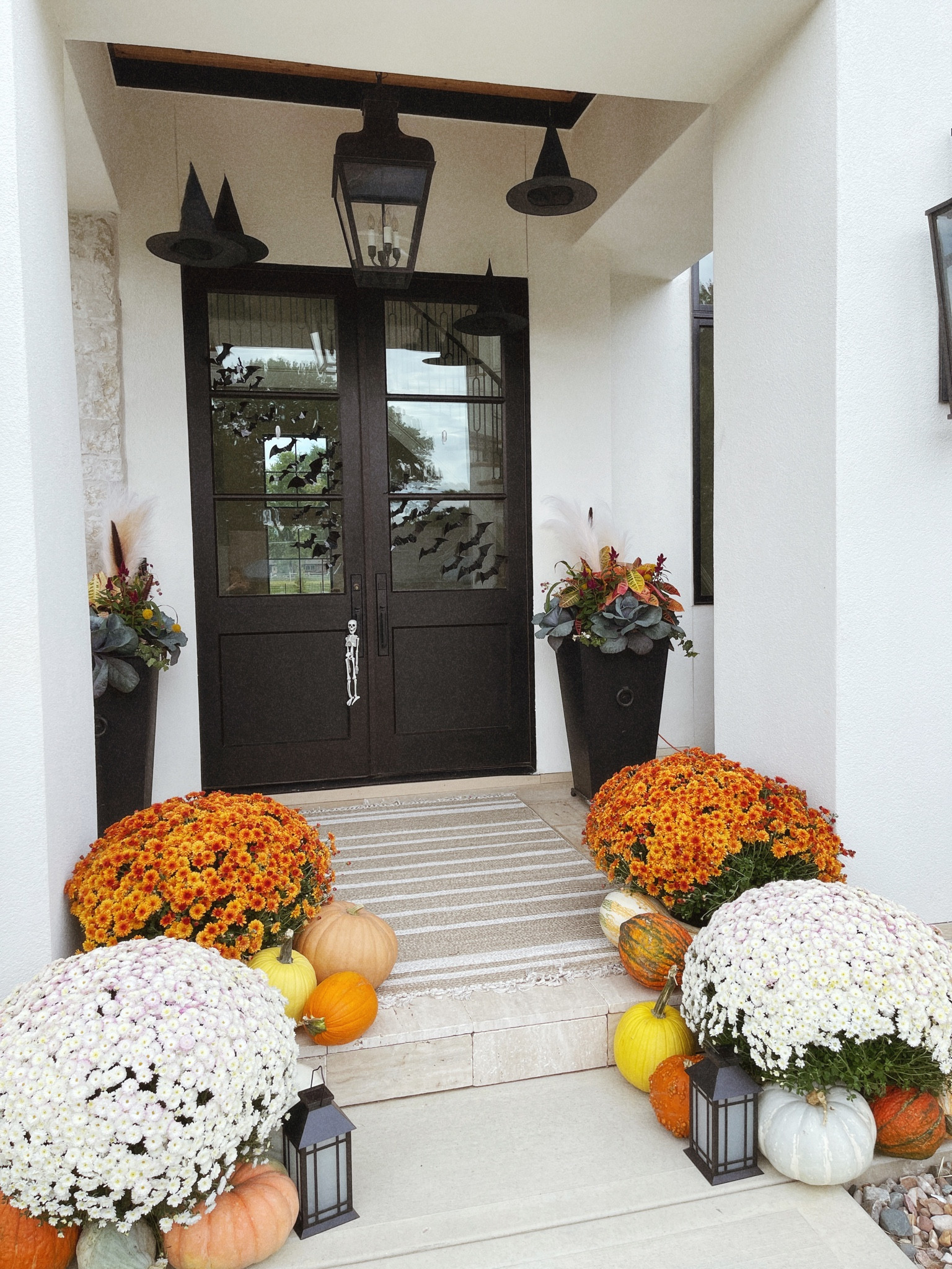 Fall front porch decor 