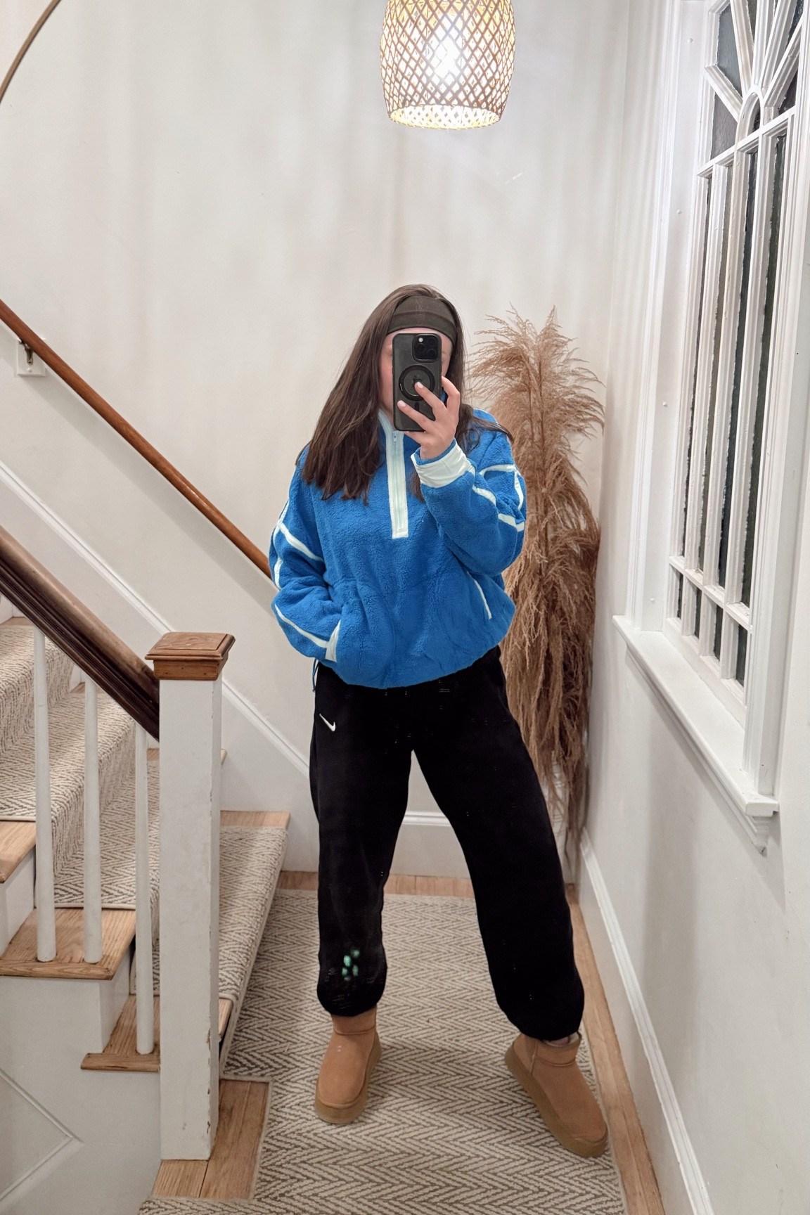 Casual outfit. Winter outfit. Ski weekend. Nike. Free people dupe. Ugg boots

#LTKHoliday #LTKGiftGuide #LTKSeasonal