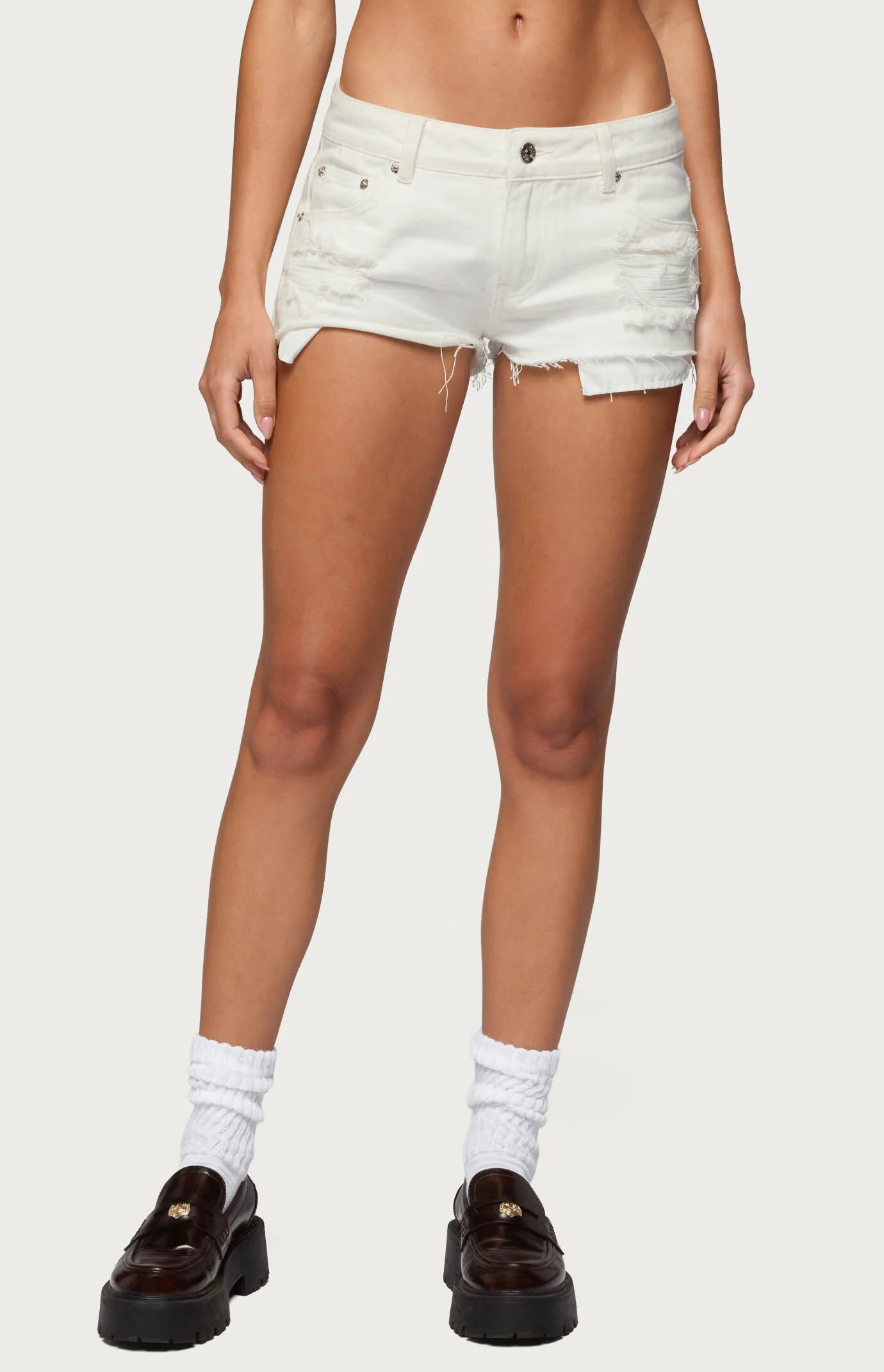 Edikted Women's Devin Low Rise Micro Denim Shorts in White - Size Small | PacSun