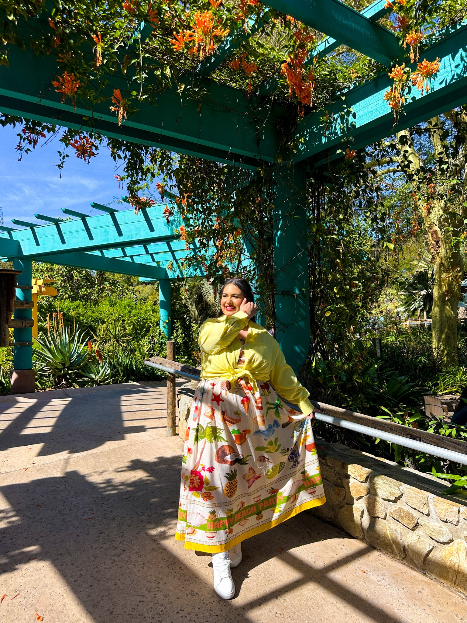 Tropical vacation outfit 🦜🍍🍋‍🟩🏝️