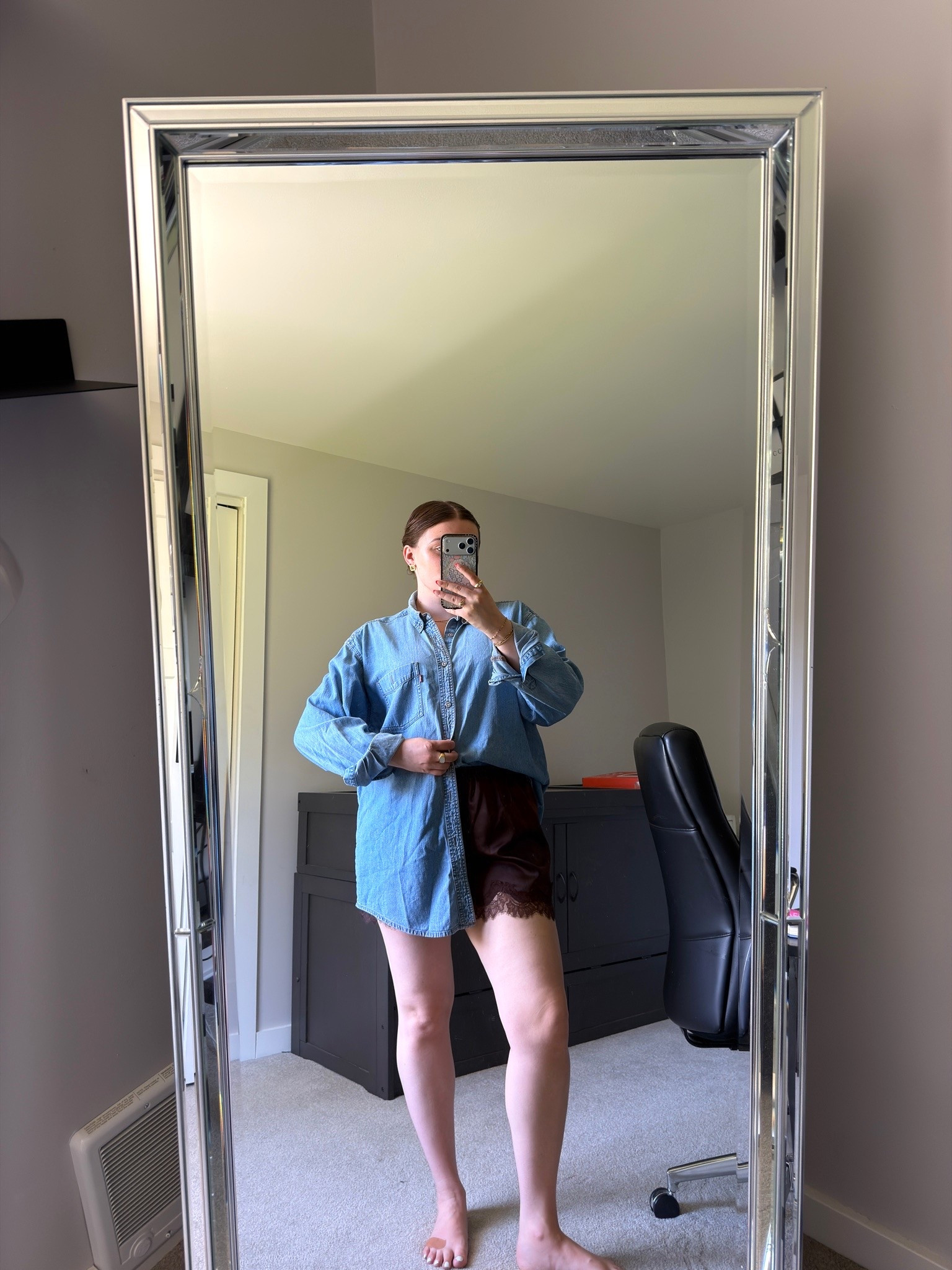 My version of business casual in the summer 🤣 I have become obsessed with satin shorts this year, they’re so comfortable and easy to style!

I’m wearing a men’s XL top and size L shorts

#LTKootd #LTKMidsize #LTKWorkwear