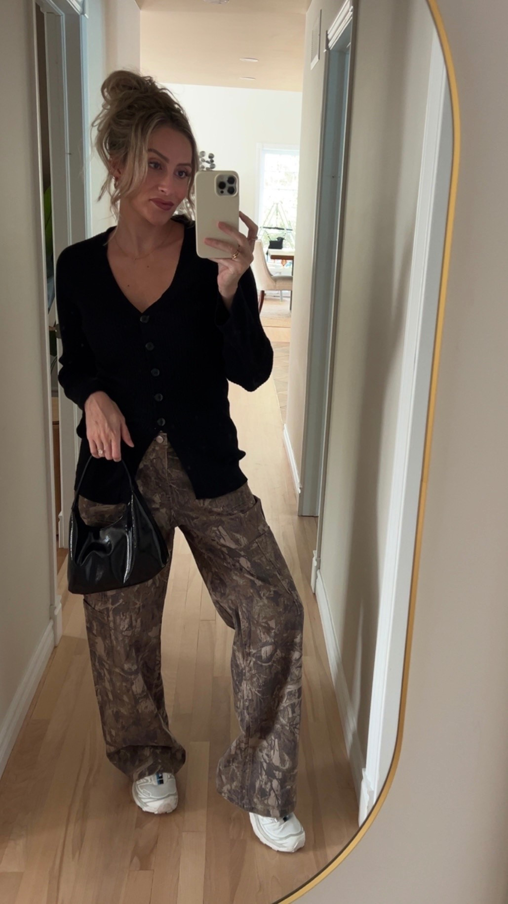 Walmart does it again with these camo pants 👏🏼 

(cardigan is out of stock) 

#LTKcanada #LTKstyletip #LTKfall