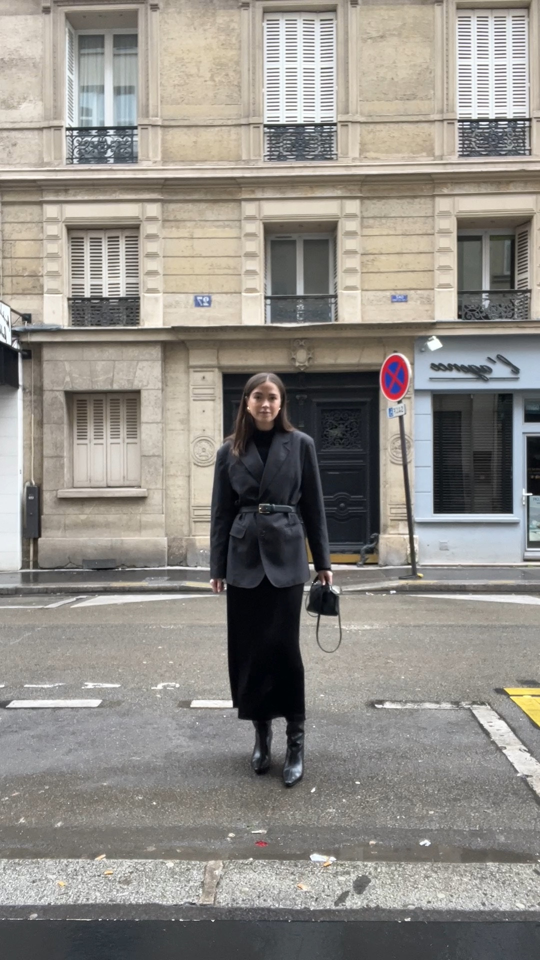 Simple chic look for every occasion 

#LTKworkwear #LTKstyletip #LTKtravel