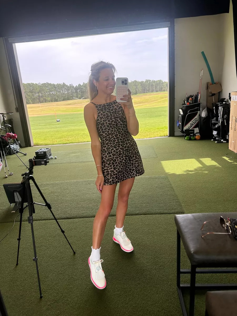 Today’s golf look - wearing an xs 

 #LTKActive #LTKFindsUnder100 #LTKStyleTip