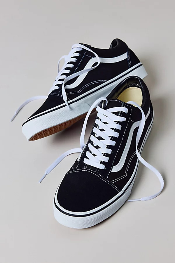 Vans Old Skool Sneaker | Urban Outfitters (US and RoW)