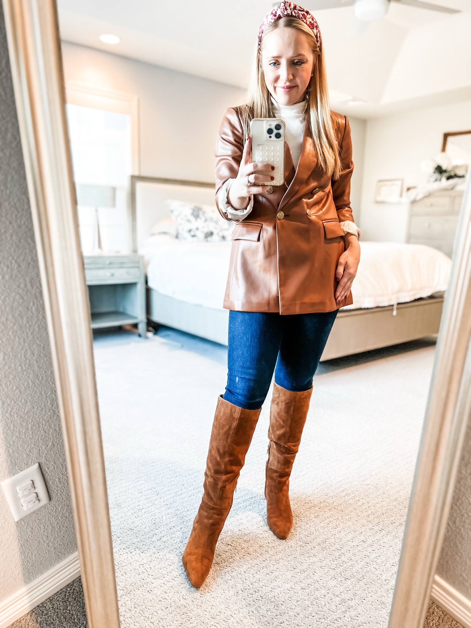 Lots of similar outfit options! Don’t get rid of your skinny jeans! A dark wash is still great with a tall shaft boot!

Date night, petite outfit, skinny jeans, winter outfit, knee high boots, leather blazer 

#LTKSaleAlert #LTKPetite #LTKFindsUnder100
