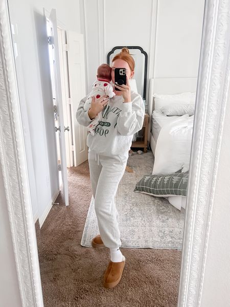 Abercrombie sweatpants and Abercrombie sweatshirt 25% off + extra 15% off! I got a large in the sweatshirt and a small in the sweatpants!

#LTKCyberSaleIT #LTKfamily #LTKCyberWeek
