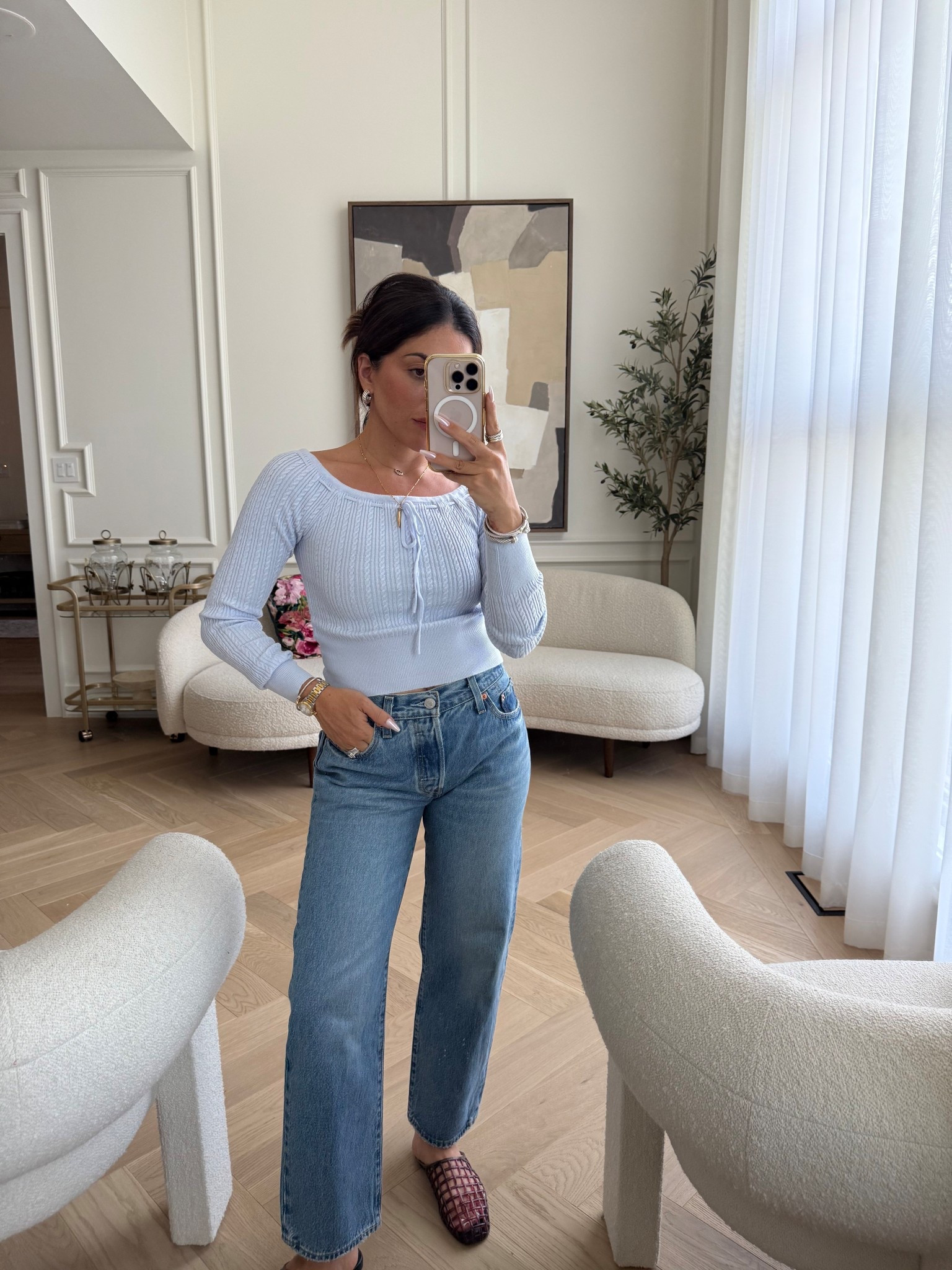 Top - XS
Jeans - size 25


#LTKcanada #LTKsummer #LTKdatenight